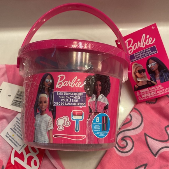 Barbie pajama and bath set size 6 - Picture 4 of 11